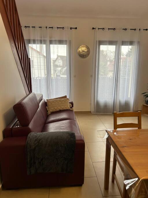 Appart' Chaleureux Proche Paris Chelles  Exterior photo
